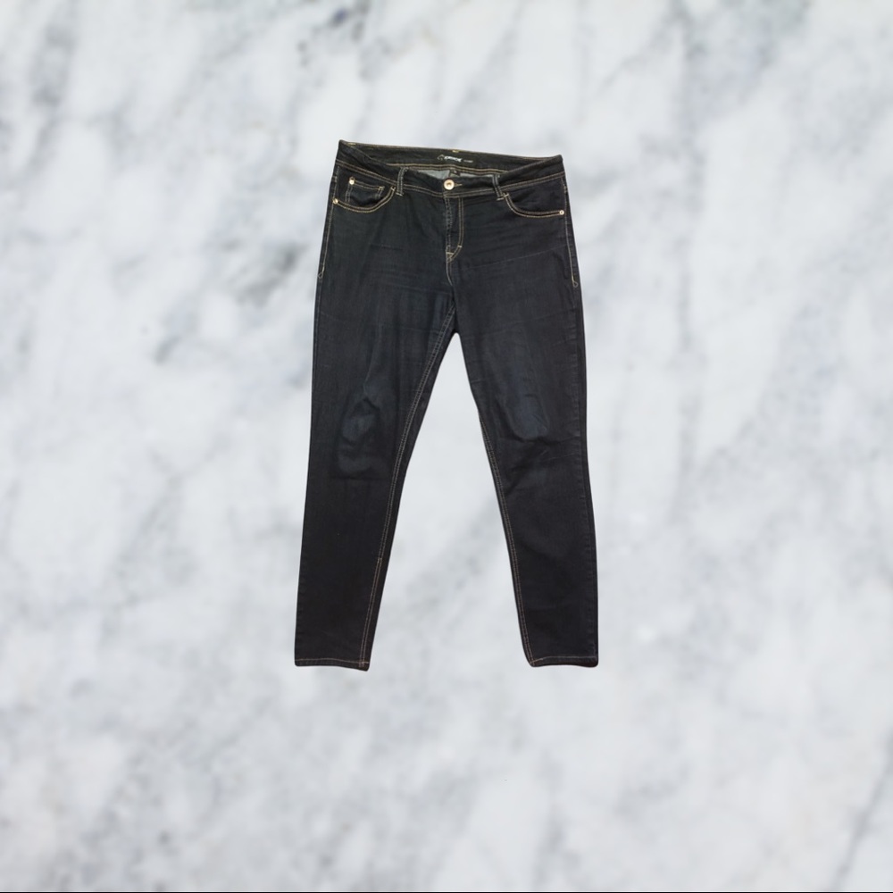 Jordache Dark Skinny Jeans-size 12